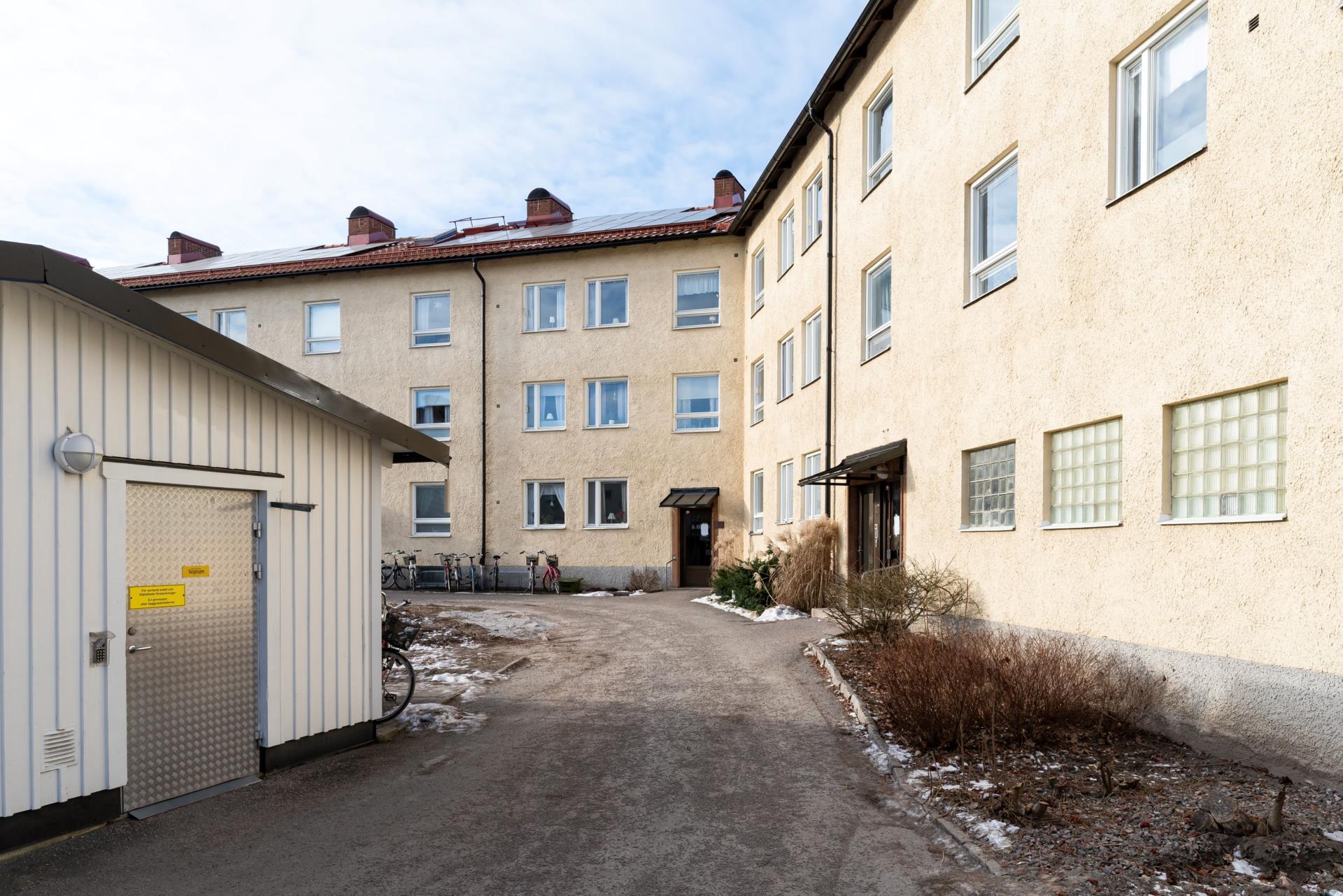 Kyrkvärdsvägen-17