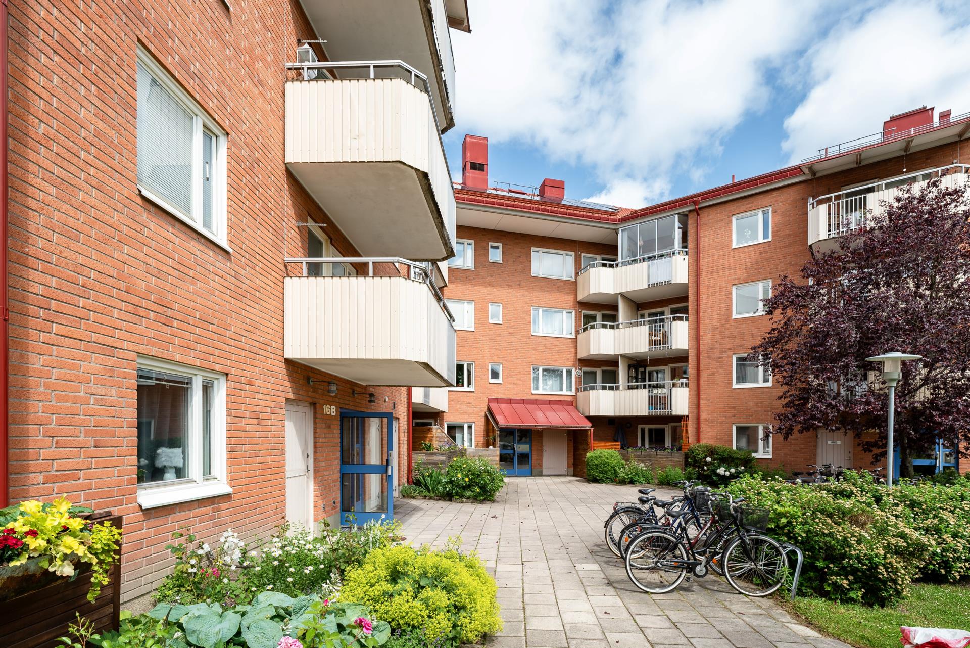 HÄRLIG UTEPLATS!