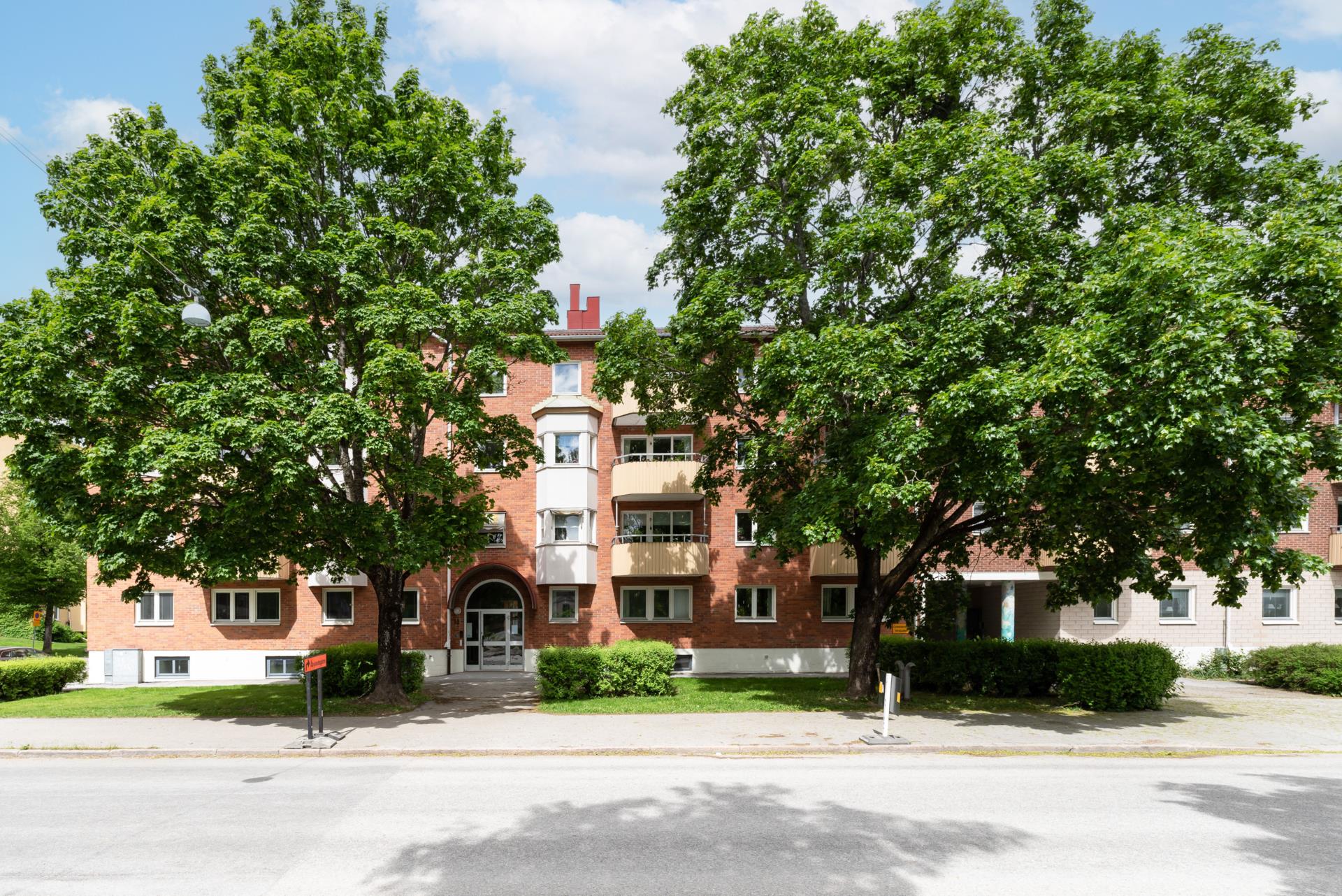 Idrottsvägen-12