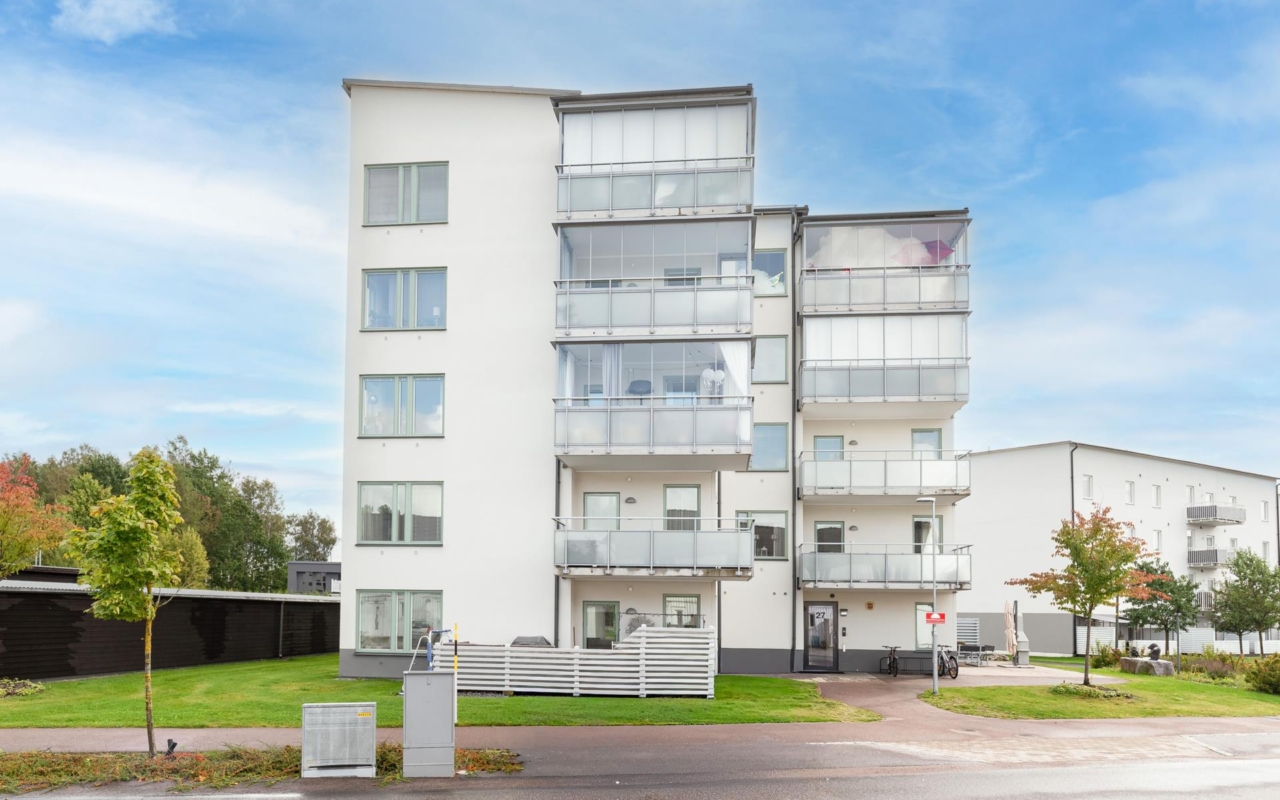 Tryggmaklarhus
