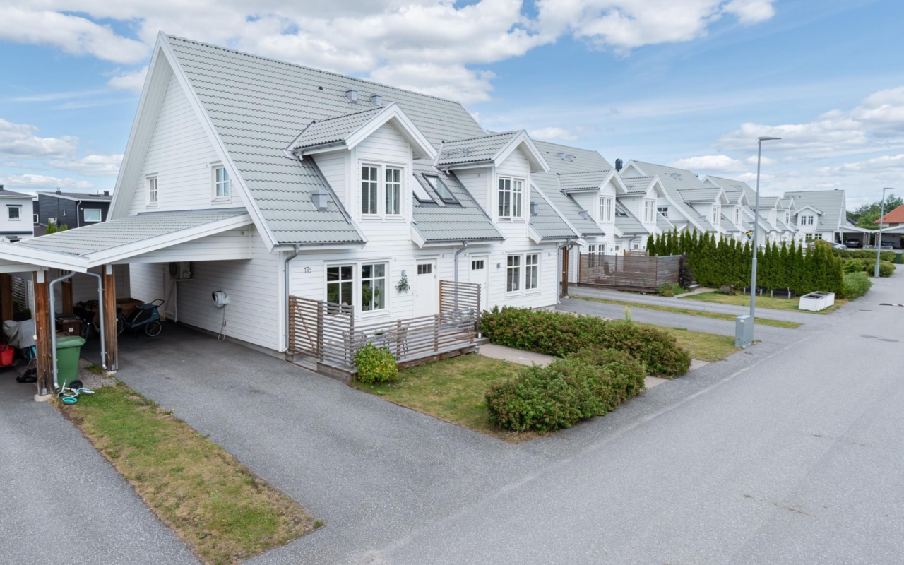 Tryggmaklarhus