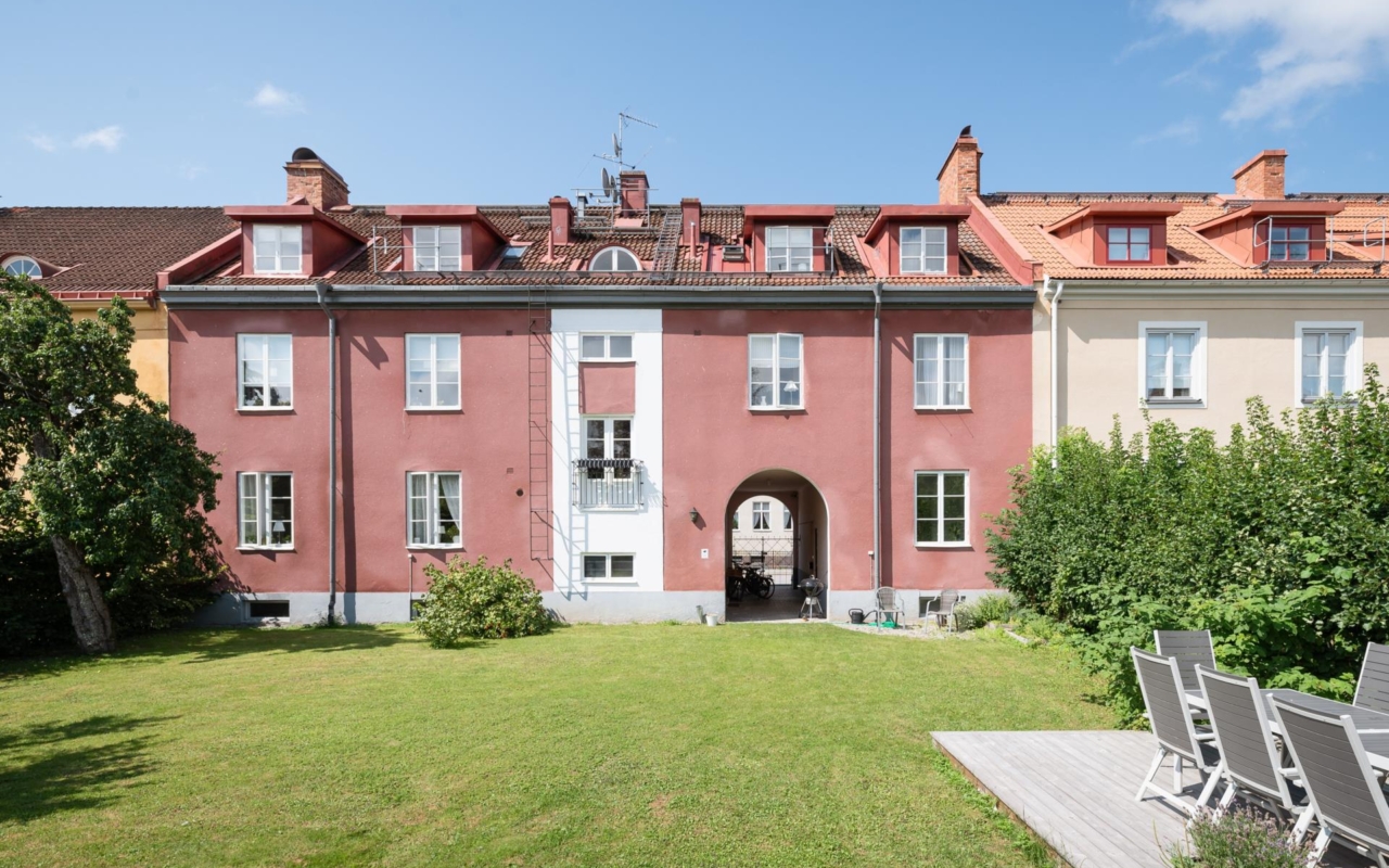 Tryggmaklarhus