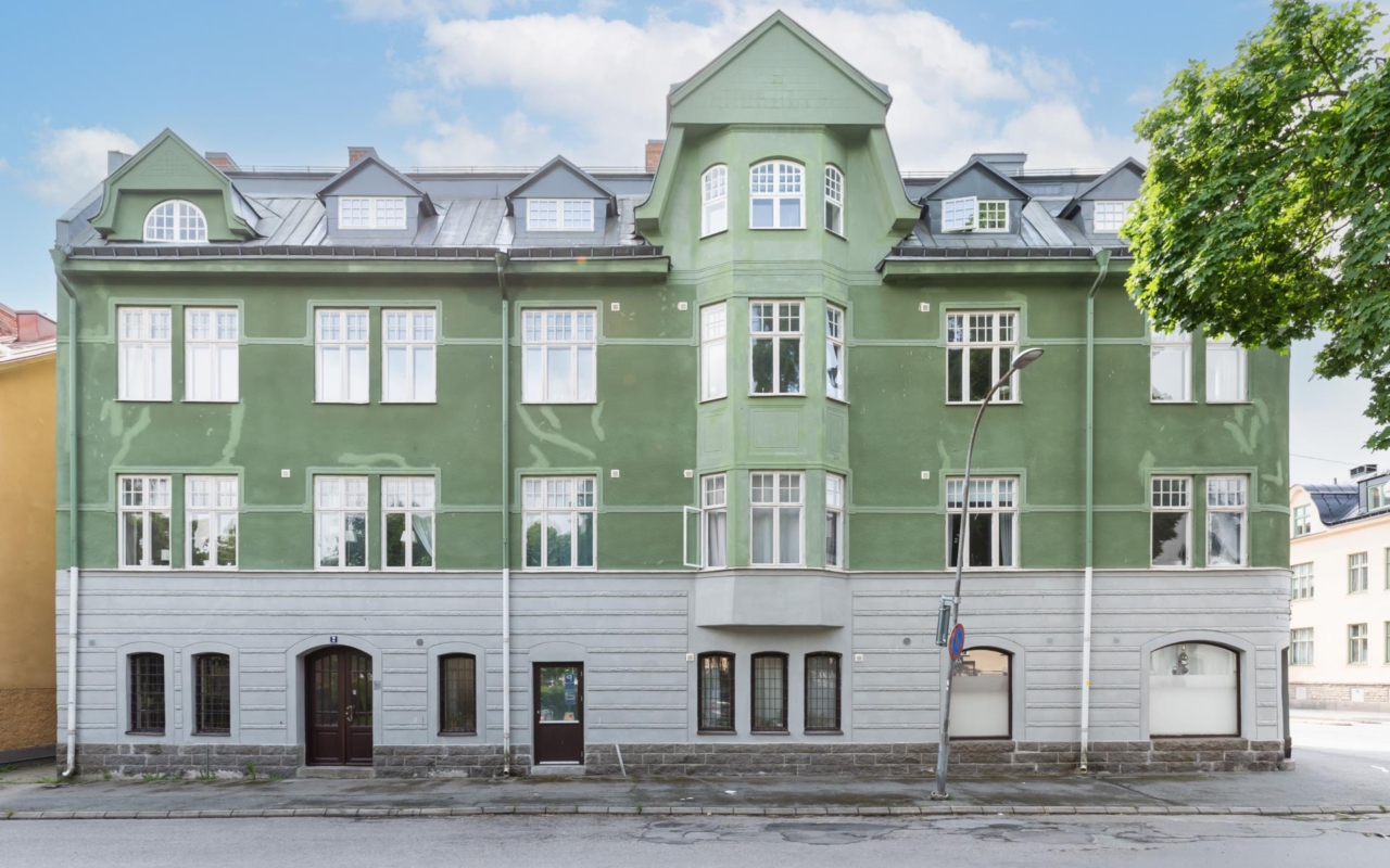 Tryggmaklarhus