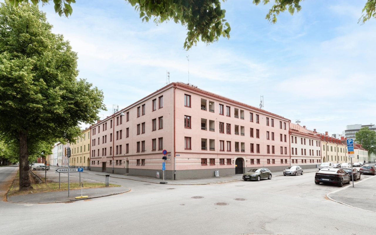Tryggmaklarhus