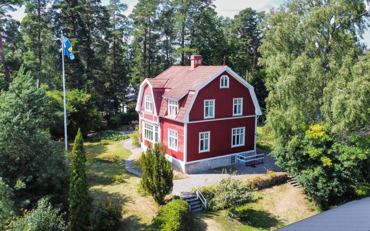 Tryggmaklarhus